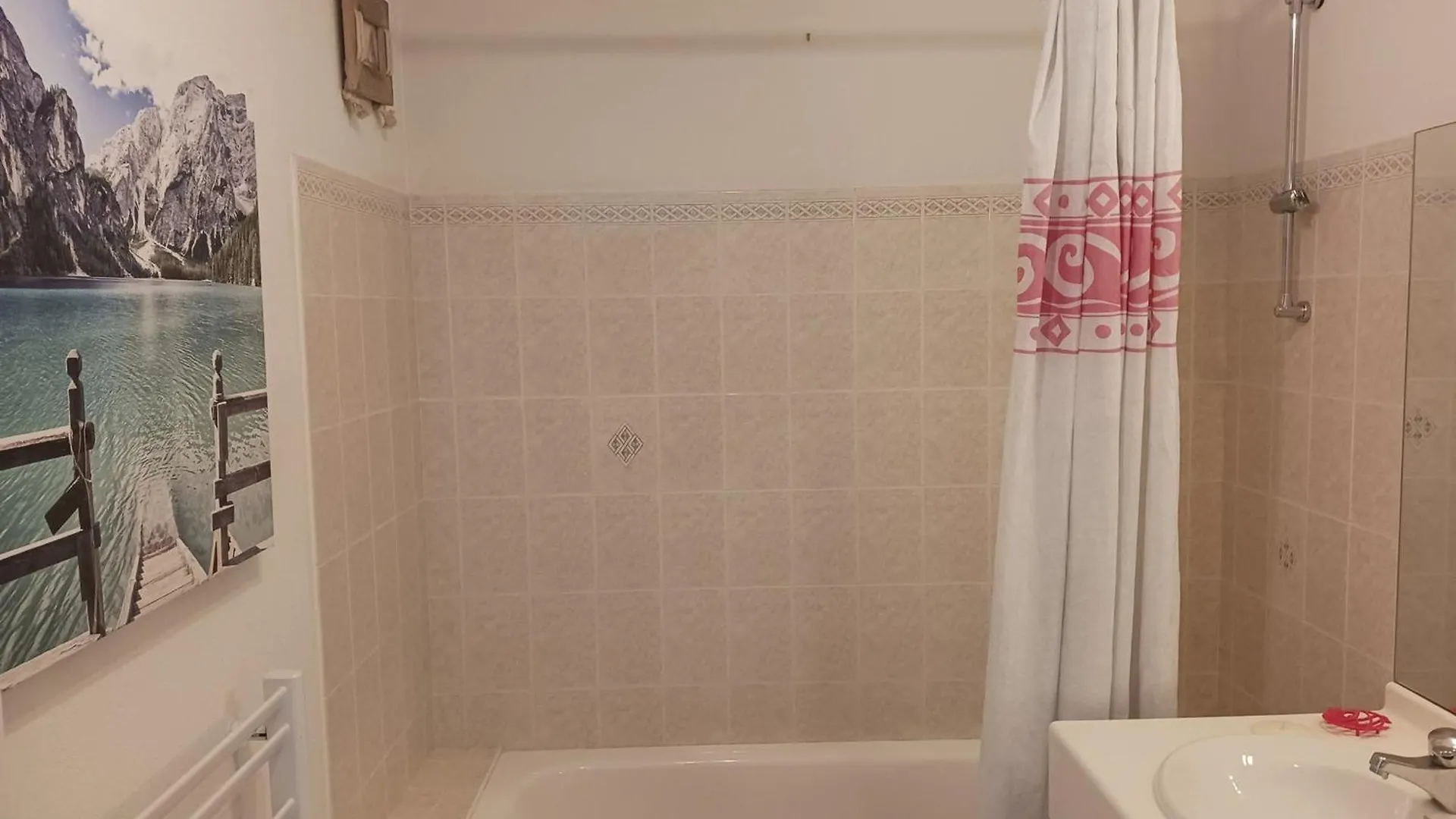 Grand 3 Pieces Pour 6 Pers. Avec Balcon Pres Du Funiculaire A Bourg-Saint-Maurice - Fr-1-411-934 Apartment 0*,  France